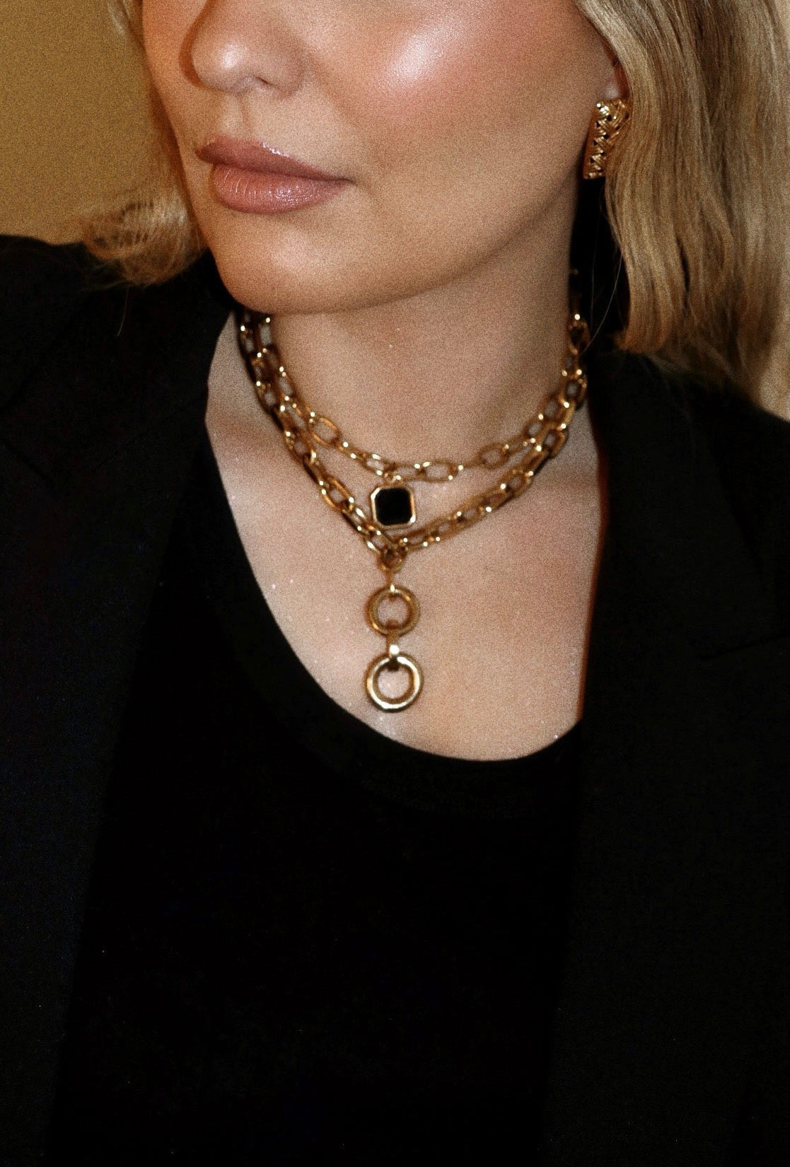 EDGY NECKLACE