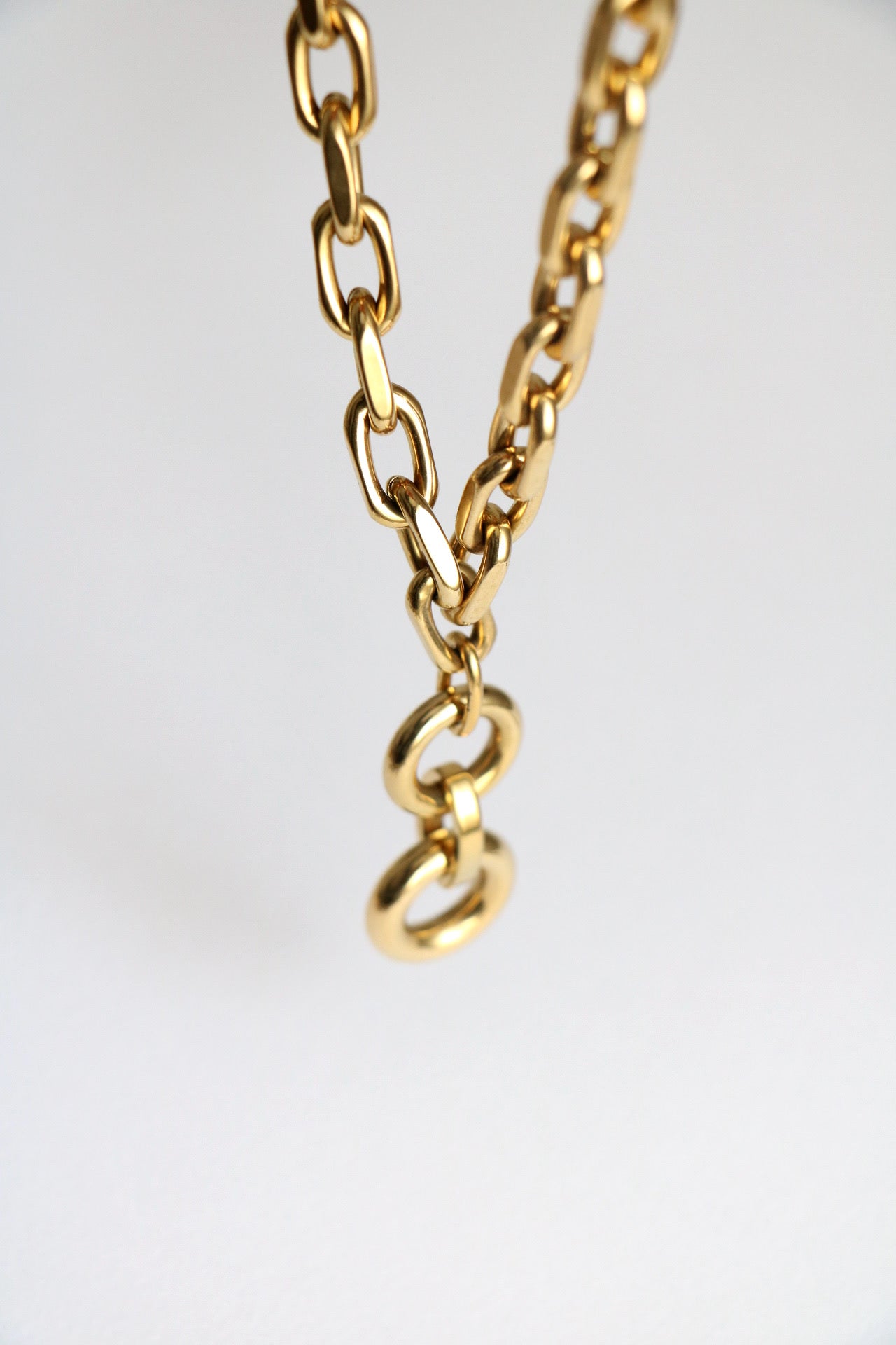 EDGY NECKLACE