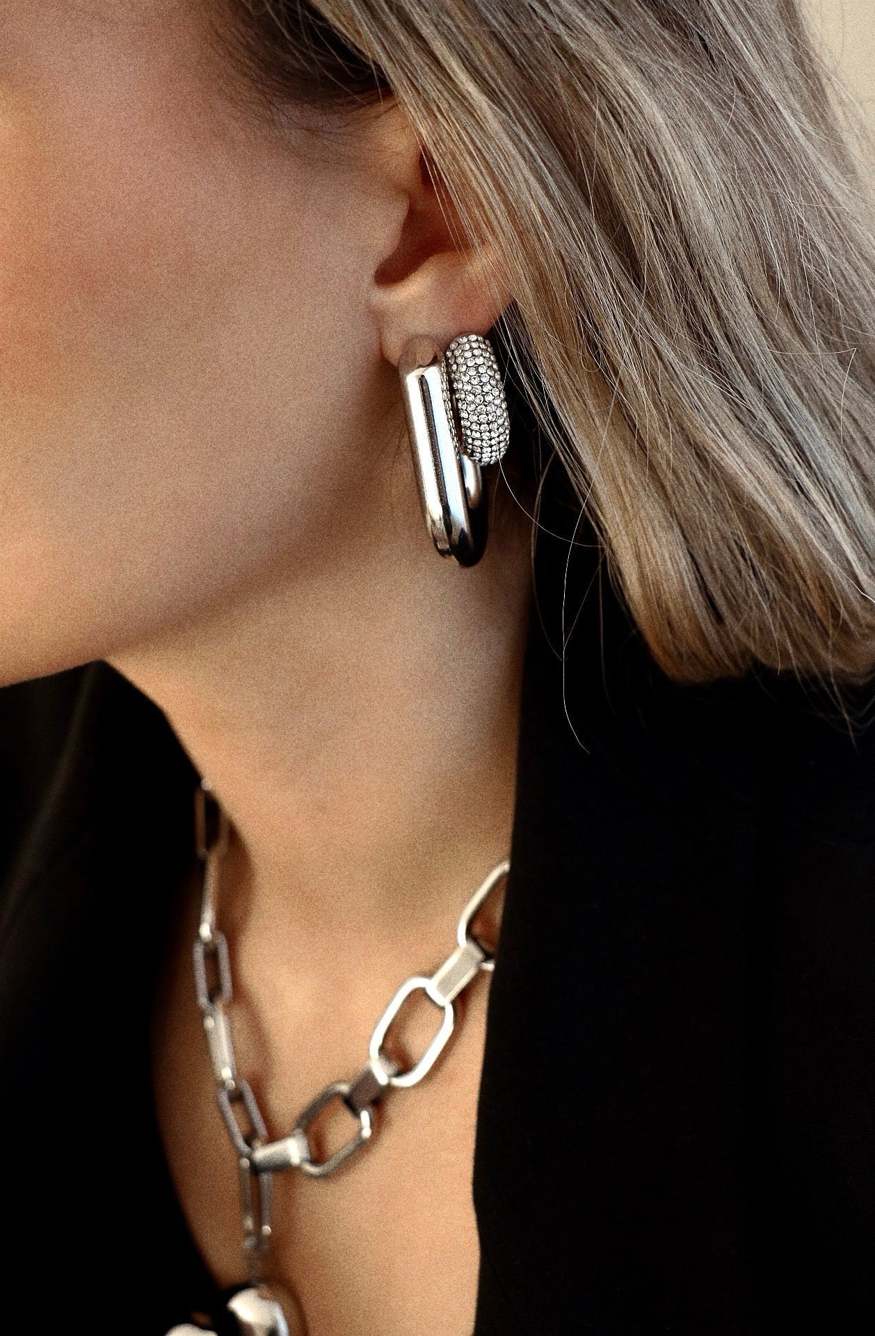 RADIANT HOOPS