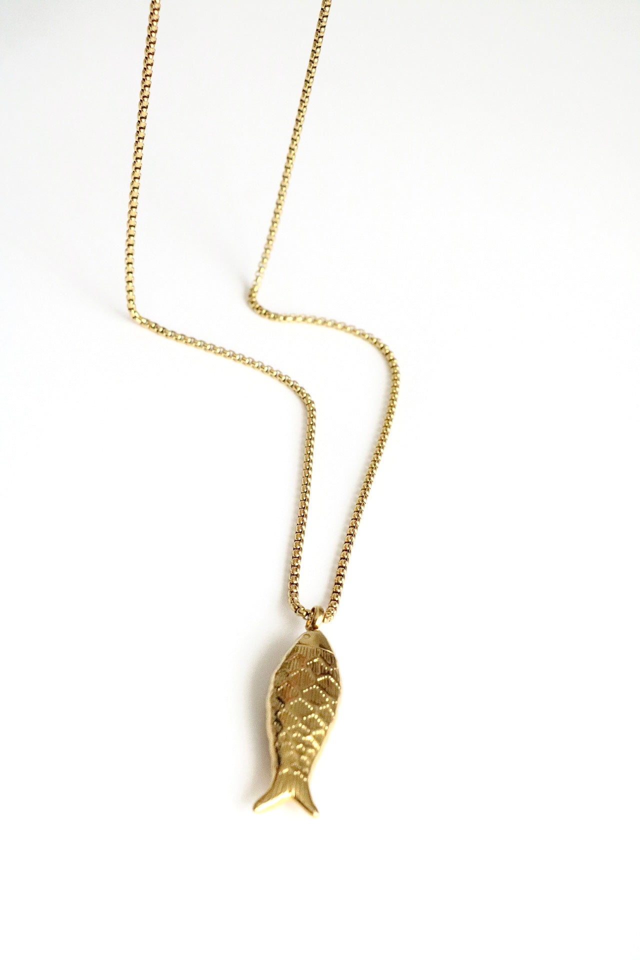 SARDINE LONG NECKLACE