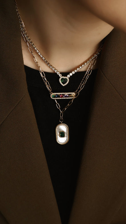 CORALITA NECKLACE