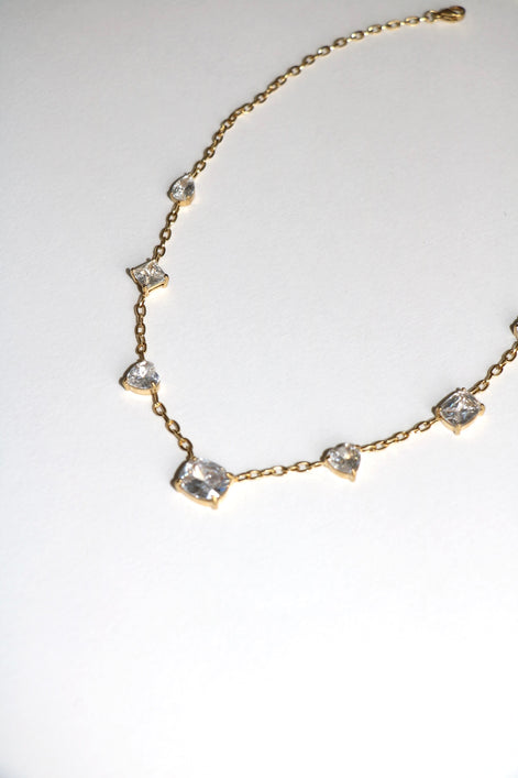 FLAKE NECKLACE