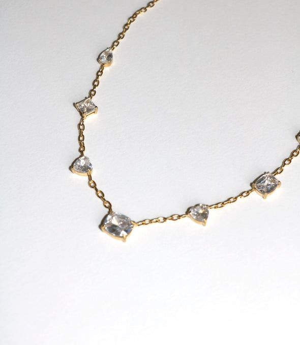 FLAKE NECKLACE