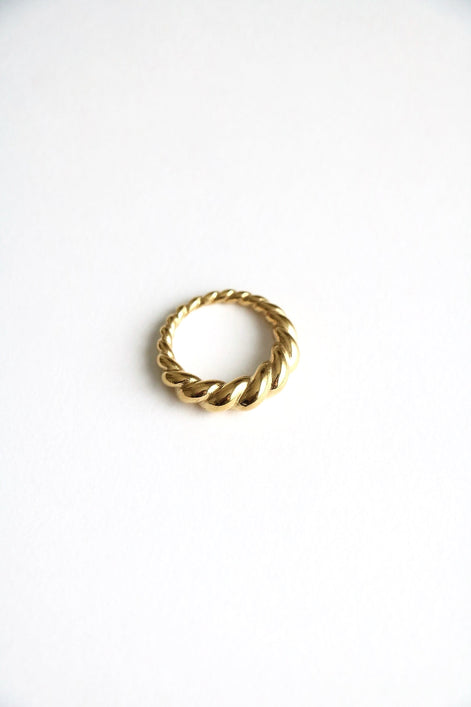 MIKA RING