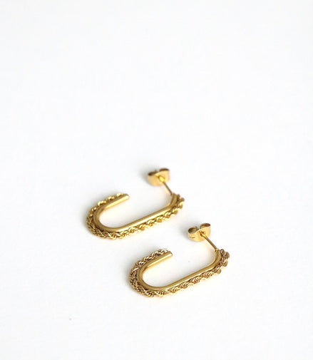 CAMILLE HOOPS
