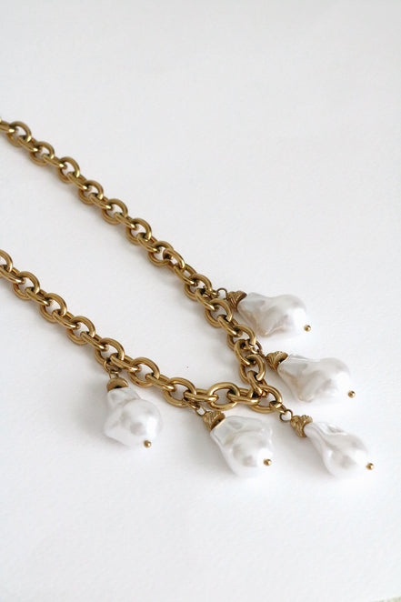 COCONUT NECKLACE