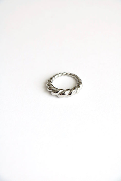 MIKA RING