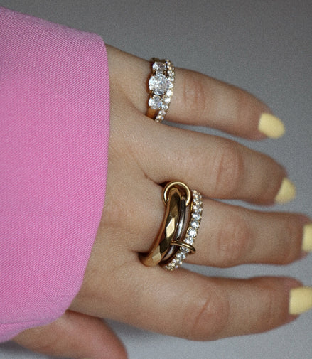 DEMURE LITTLE FINGER RING