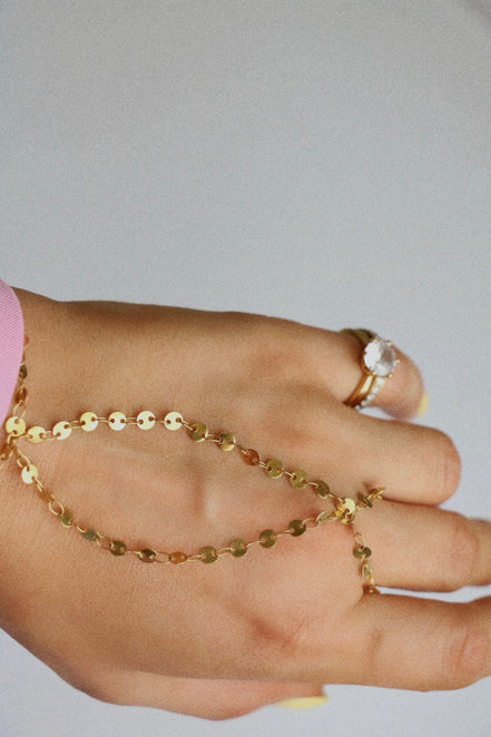 SOLENNE HAND CHAIN