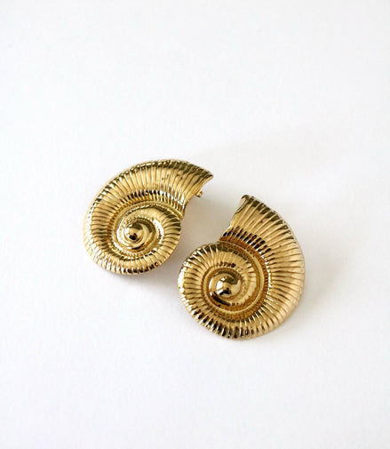 SEA WHELK EARRINGS