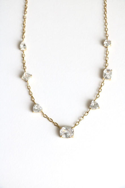 FLAKE NECKLACE