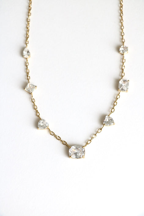 FLAKE NECKLACE