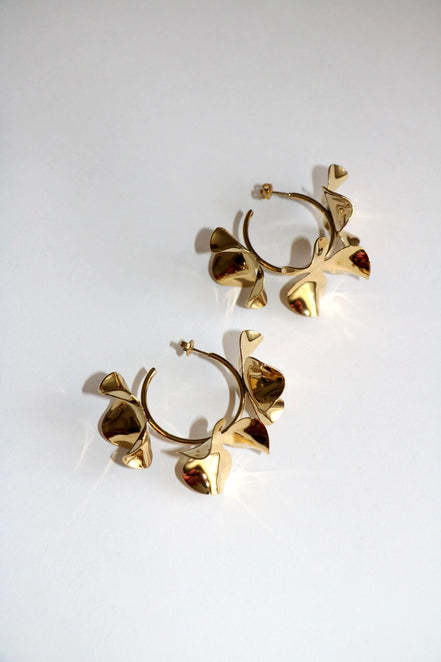 CORAL HOOPS