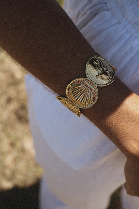UNDER WATER CUFF BRACELET
