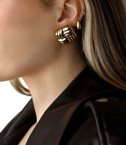 PUFFED SQUARE EARRINGS