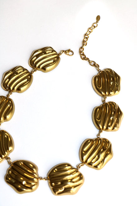 ROYALTY CHOKER