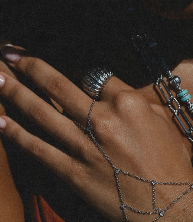 SERENE HAND CHAIN