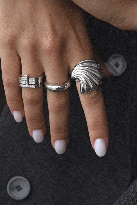 LESLIE RING