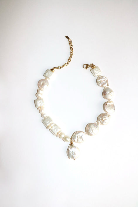 EDIT PEARL CHOKER