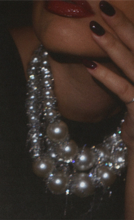 DAZZLING MAXI NECKLACE