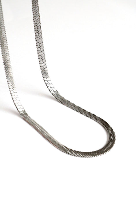 FLATTENED NECKLACE