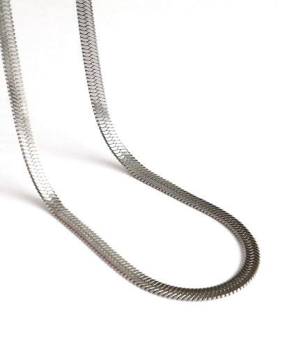 FLATTENED NECKLACE
