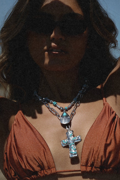 FOLCK NECKLACE