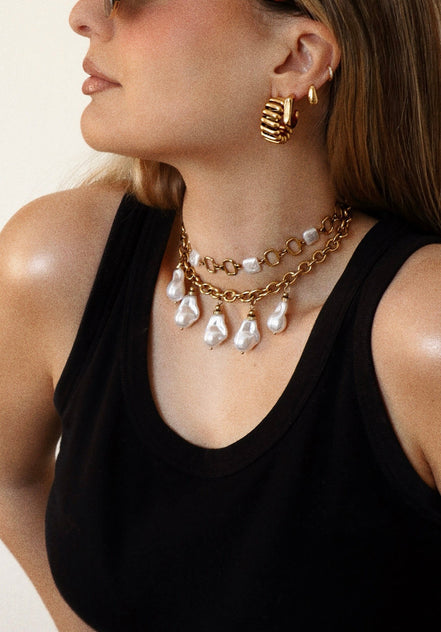 COCONUT NECKLACE