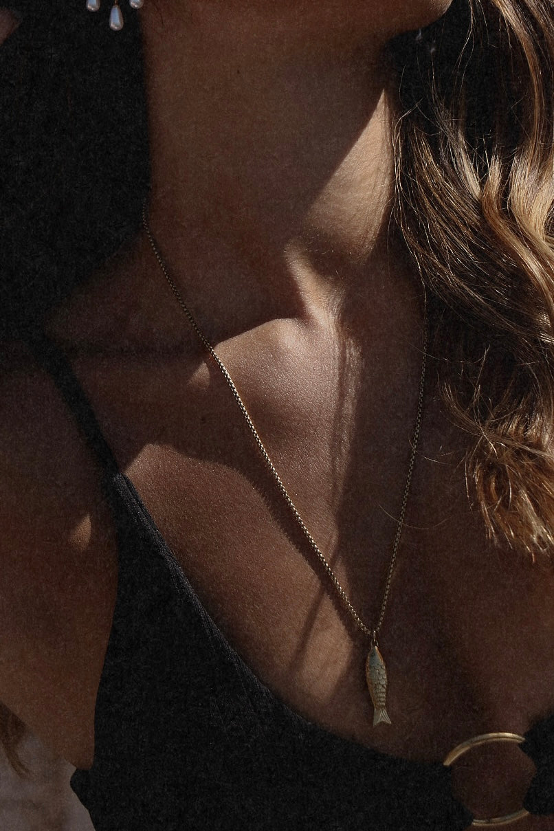 SARDINE LONG NECKLACE