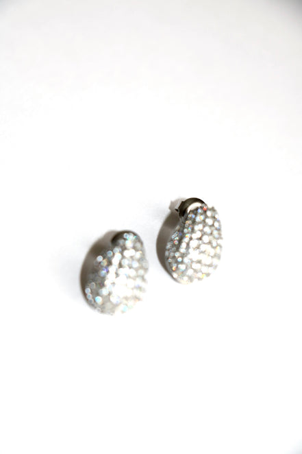 DROP EARRINGS