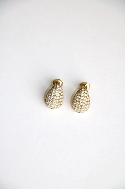DROP EARRINGS