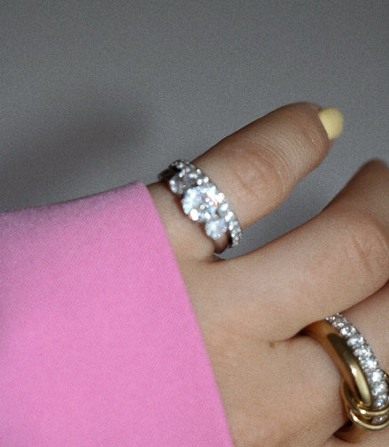ENDLESSLY LITTLE FINGER RING