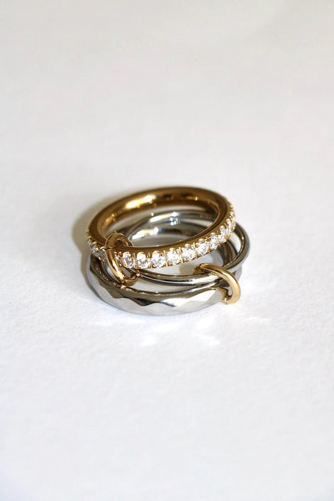 ALLURE RING