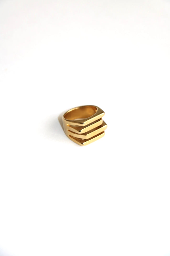 AVA RING