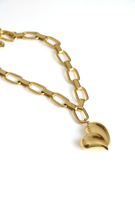 MESMERIC NECKLACE