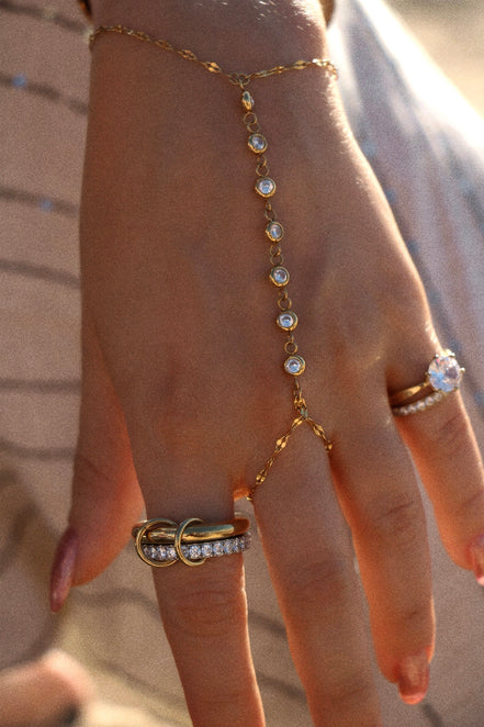 SANDY HAND CHAIN
