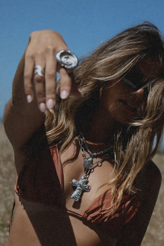 FOLCK NECKLACE