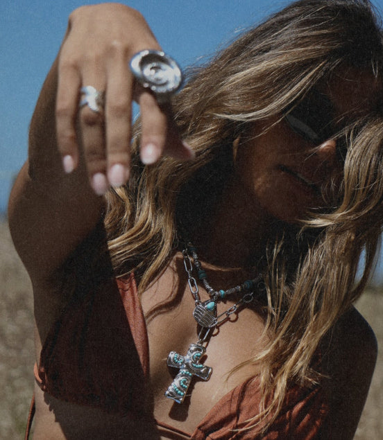 FOLCK NECKLACE