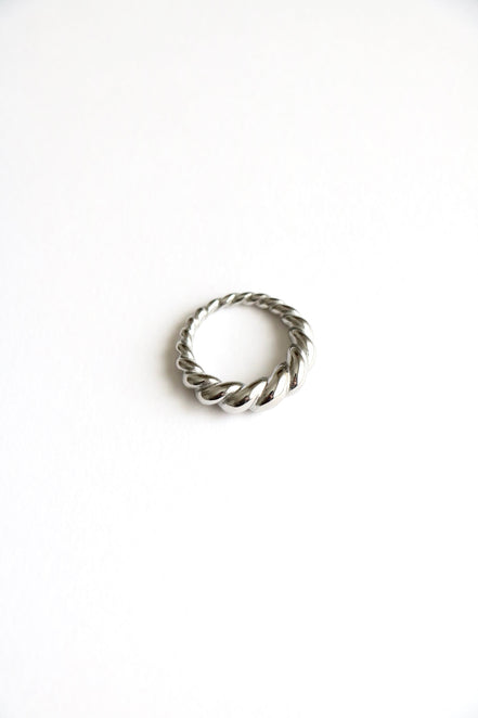 MIKA RING