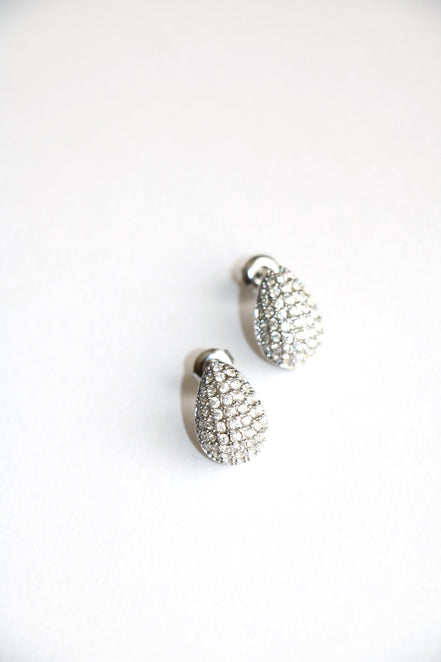 DROP EARRINGS