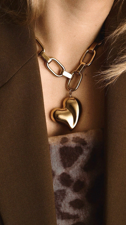 MESMERIC NECKLACE