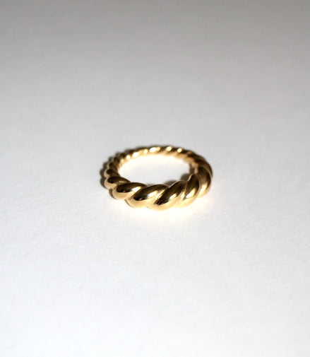 MIKA RING