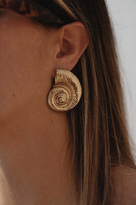 SEA WHELK EARRINGS