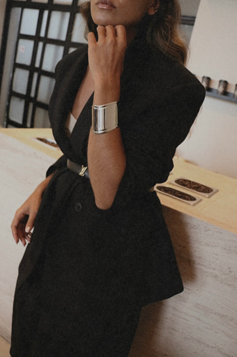 OUTLINE CUFF BRACELET