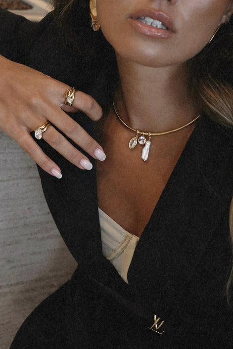 CHLOE NECKLACE