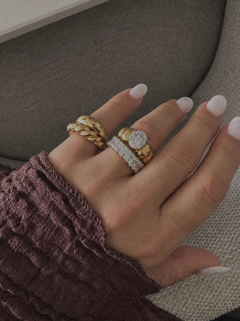 OPULENT RING