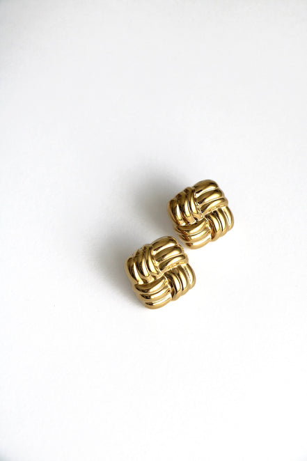 PUFFED SQUARE EARRINGS