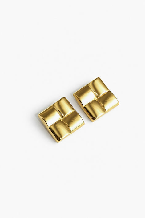 CLASSY EARRINGS