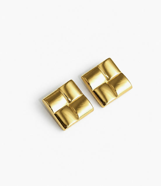 CLASSY EARRINGS