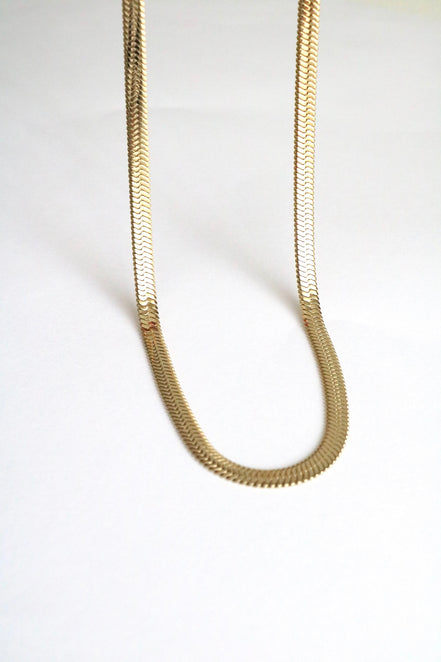 FLATTENED NECKLACE